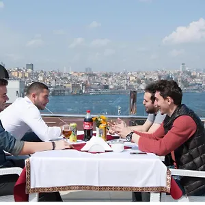 ** Hotel Sirkeci Emek Turquía